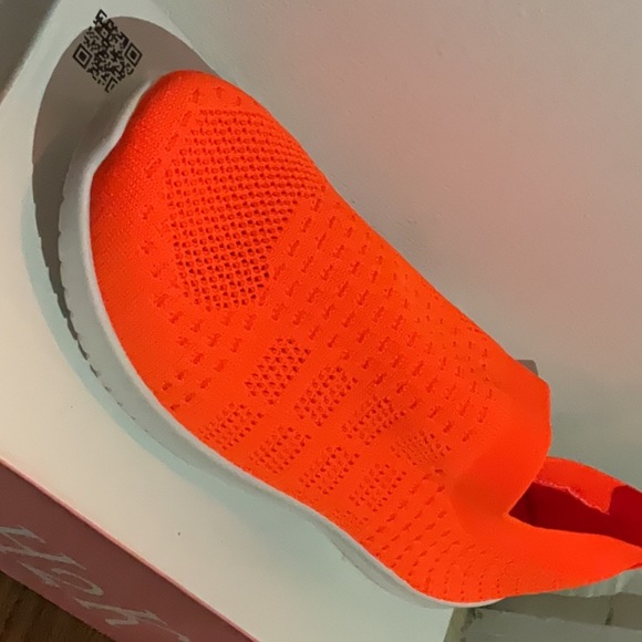 Neon orange - Picture 3 of 3